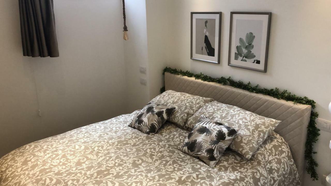 ポンペイ Edera E Camelie Bed & Breakfast エクステリア 写真